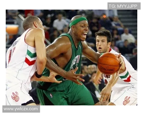 猛龙与凯尔特人第六场激战回顾球星表现与战术分析全景呈现